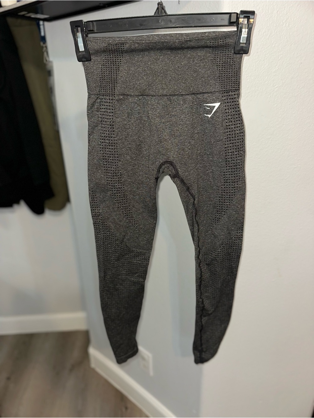 Gymshark Women’s XS Charcoal Seamless Performance Leggings